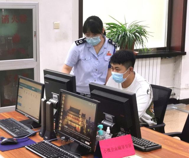 我为群众办实事｜有“新”更用心，“党旗红”＋“税务蓝”擦亮为民服务底色