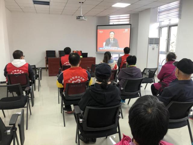 学习宣传贯彻落实党的十九届六中全会精神丨齐听“全会好声音”，这个社区走心了……