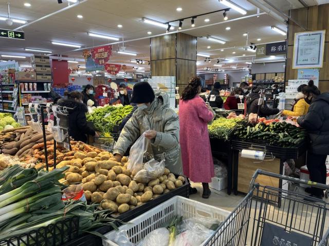 全区各大商超、菜市场备货充足