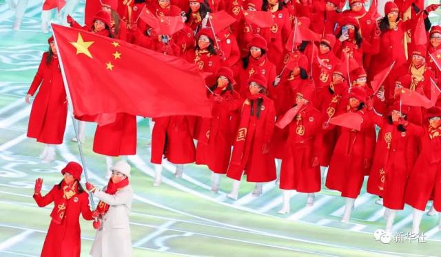 中国代表团入场！燃！