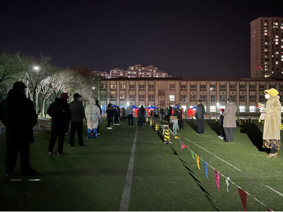 与奥密克戎的近距离较量，这座城依然从容
