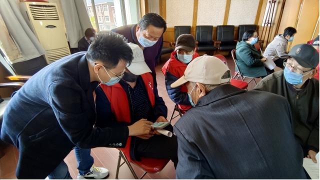 迎盛会 铸忠诚 强担当 创业绩丨跨越“数字鸿沟”智慧生活一“触”即发
