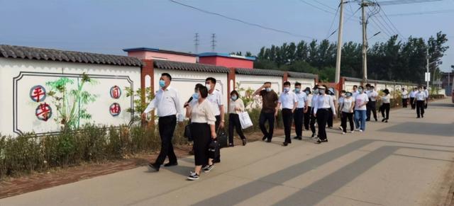 迎盛会 铸忠诚 强担当 创业绩丨进村庄、进园区，他们的社会实践活动接地气、树正气