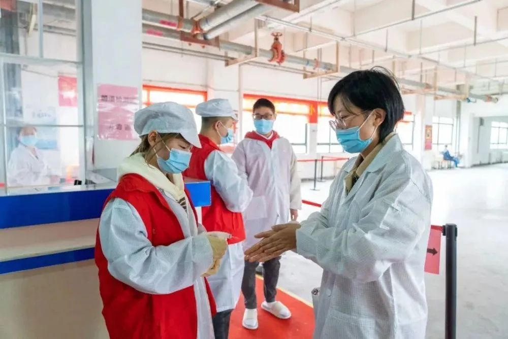 关注 | 郑州航空港区7天静态管理！河南省长昨赴富士康！富士康最新发声！