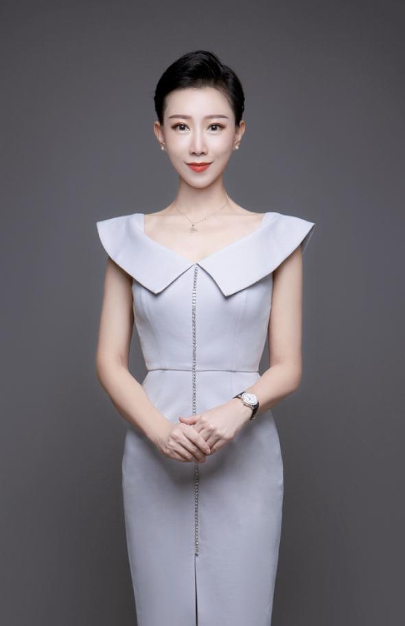 苗青 《消费者》《健康直播间》主持人刘晶蕊  《消费者》《财富 》