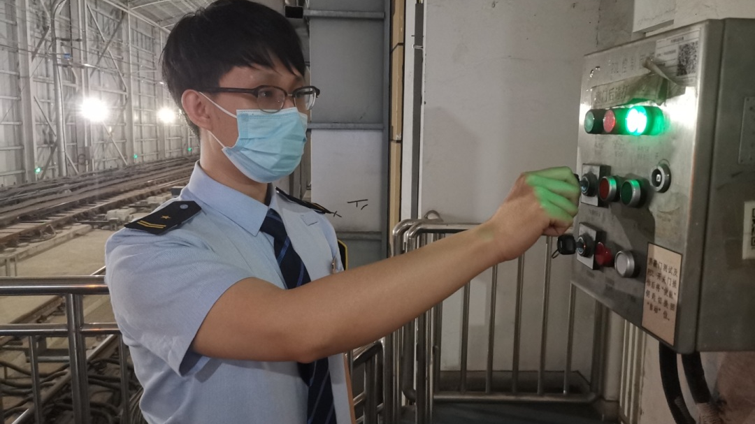 强担当在市内出差14天是一种什么体验