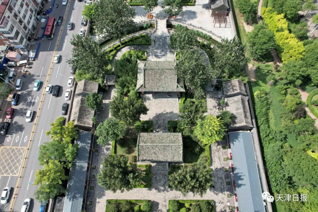 庄王府古建筑群占地面积约20000平方米,建筑面积约4080平方米,由三道