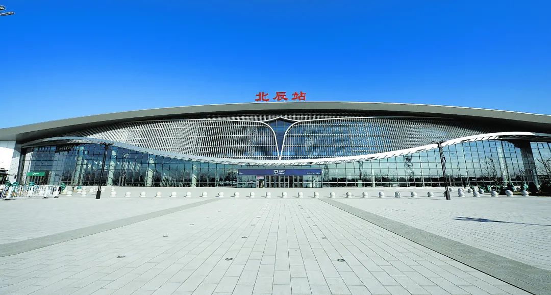 京滨城际铁路北辰站外貌两条高铁开通运营,形成了京津间第三条高铁