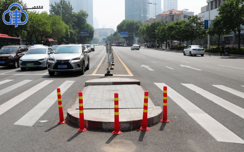 南京路与鞍山道交口行人安全岛升级了