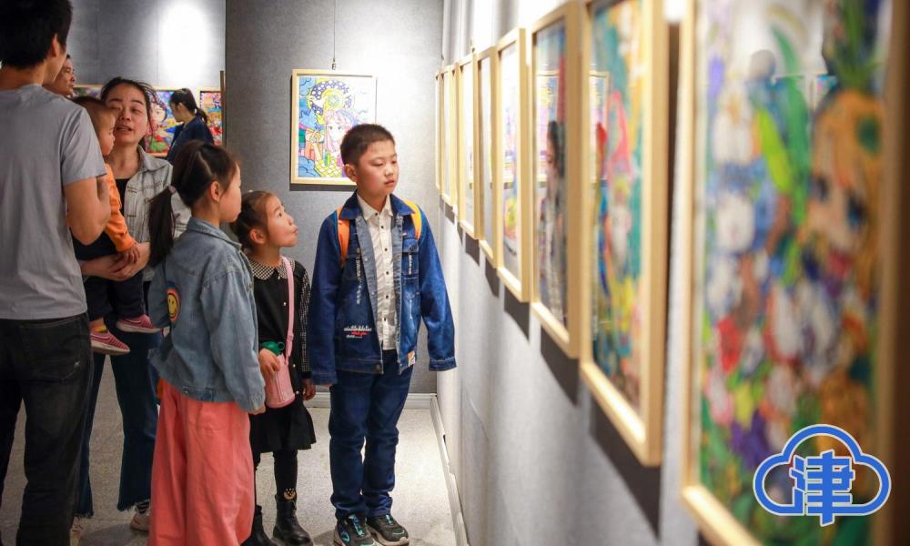 青少年艺术培训：开启创作之旅