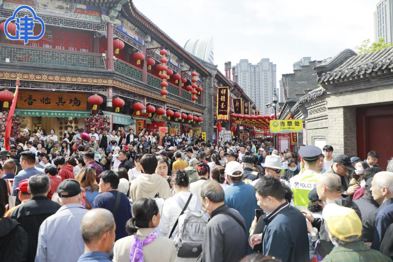 【津云镜头】古文化街赏民俗 假期首日人气足-新闻-